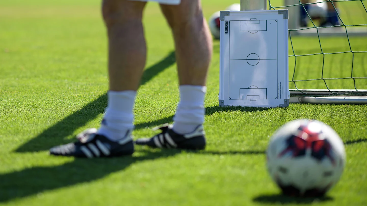 Беттинг: путеводитель по миру спортивных ставок для думающих игроков - 2